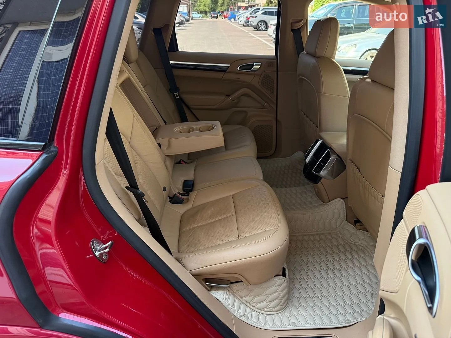 2013 Porsche Cayenne - мініатюра 26