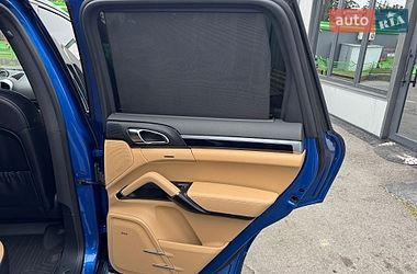 Внедорожник / Кроссовер Porsche Cayenne 2017 в Тернополе