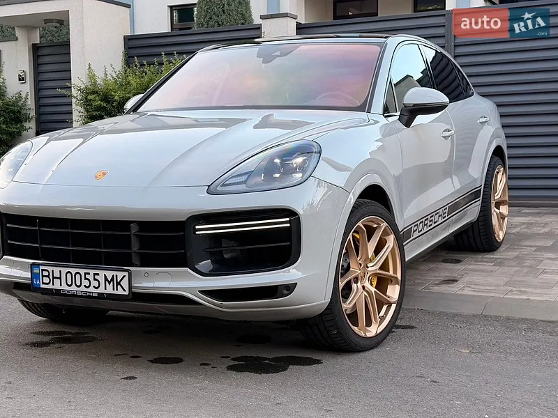 Porsche Cayenne 2022