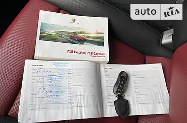 Купе Porsche Cayman 2016 в 