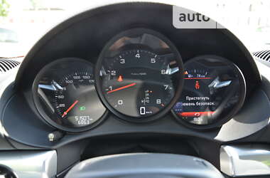 Купе Porsche Cayman 2017 в 