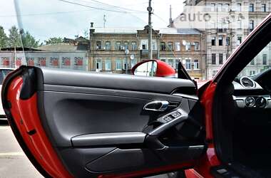 Купе Porsche Cayman 2017 в 