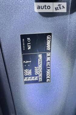 Купе Porsche Cayman 2016 в Киеве