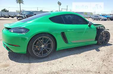 Купе Porsche Cayman 2023 в 