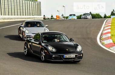 Купе Porsche Cayman 2010 в Києві