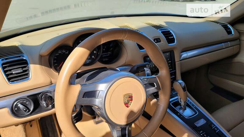 Купе Porsche Cayman 2014 в Киеве