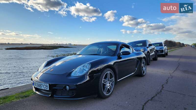 Купе Porsche Cayman 2006 в Киеве