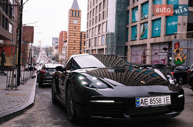 Купе Porsche Cayman 2017 в 