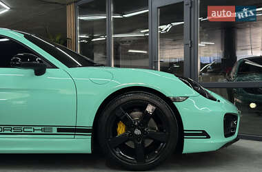 Купе Porsche Cayman 2014 в 
