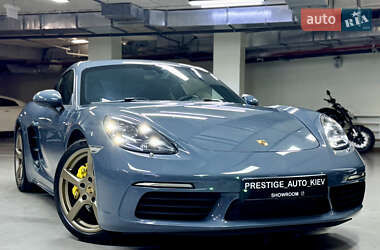 Купе Porsche Cayman 2018 в 