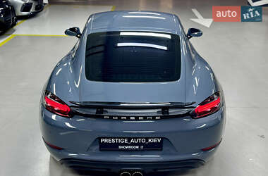 Купе Porsche Cayman 2018 в 