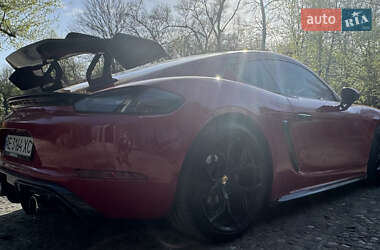 Купе Porsche Cayman 2018 в 