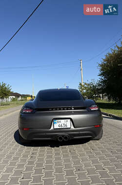 Купе Porsche Cayman 2018 в 
