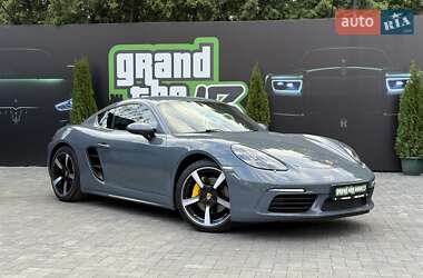Купе Porsche Cayman 2018 в 