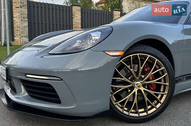 Купе Porsche Cayman 2018 в 