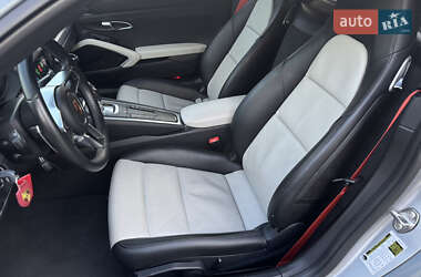 Купе Porsche Cayman 2018 в 