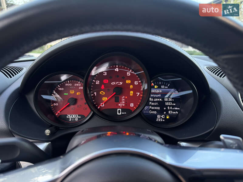 Купе Porsche Cayman 2018 в Киеве