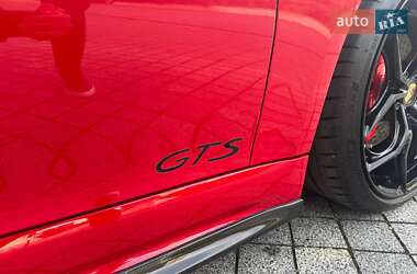 Купе Porsche Cayman 2018 в 