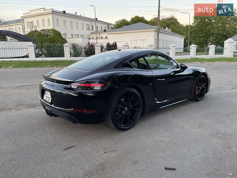 Купе Porsche Cayman 2017 в Полтаві