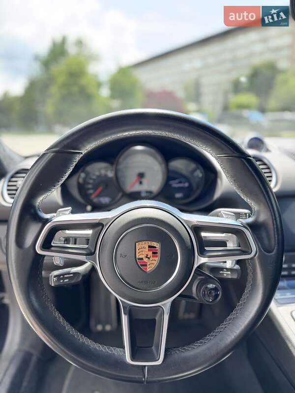 Купе Porsche Cayman 2017 в Днепре