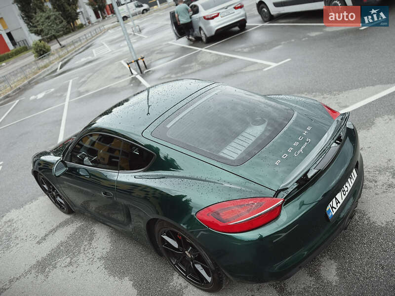 Купе Porsche Cayman 2015 в Киеве