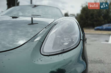 Купе Porsche Cayman 2015 в 