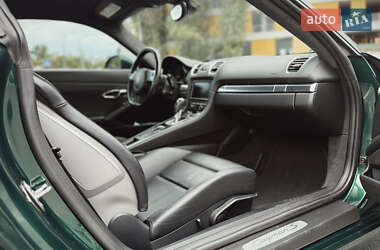 Купе Porsche Cayman 2015 в 