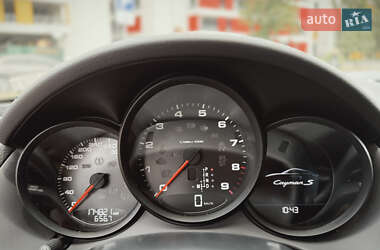 Купе Porsche Cayman 2015 в 