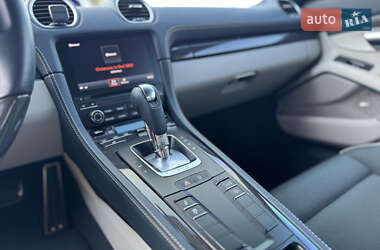 Купе Porsche Cayman 2018 в 