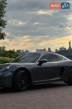 Купе Porsche Cayman 2017 в Киеве