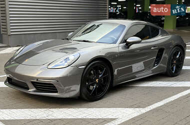 Купе Porsche Cayman 2019 в Киеве