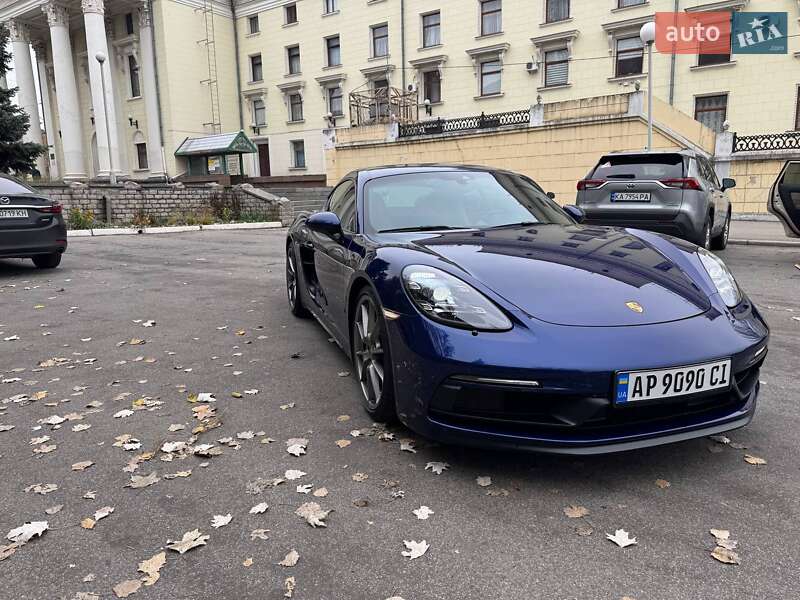 Купе Porsche Cayman 2022 в Запорожье