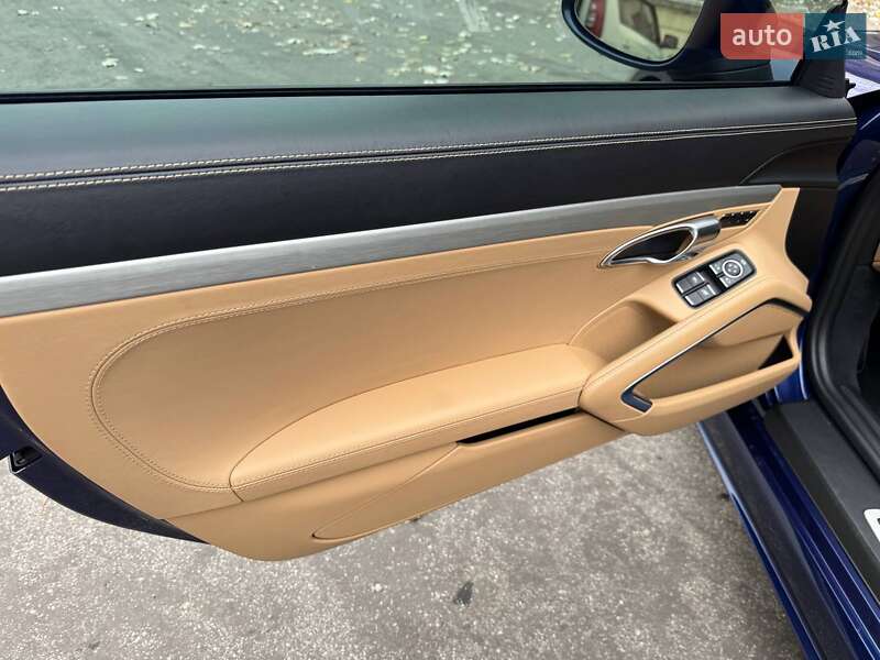 Купе Porsche Cayman 2022 в Запорожье