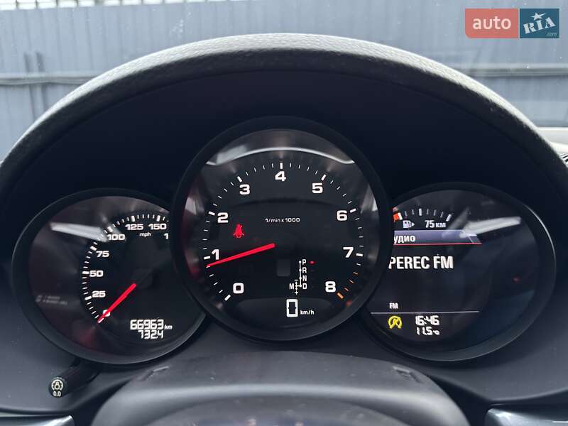 Купе Porsche Cayman 2019 в Києві фото 11 Купе Porsche Cayman 2019 в Києві