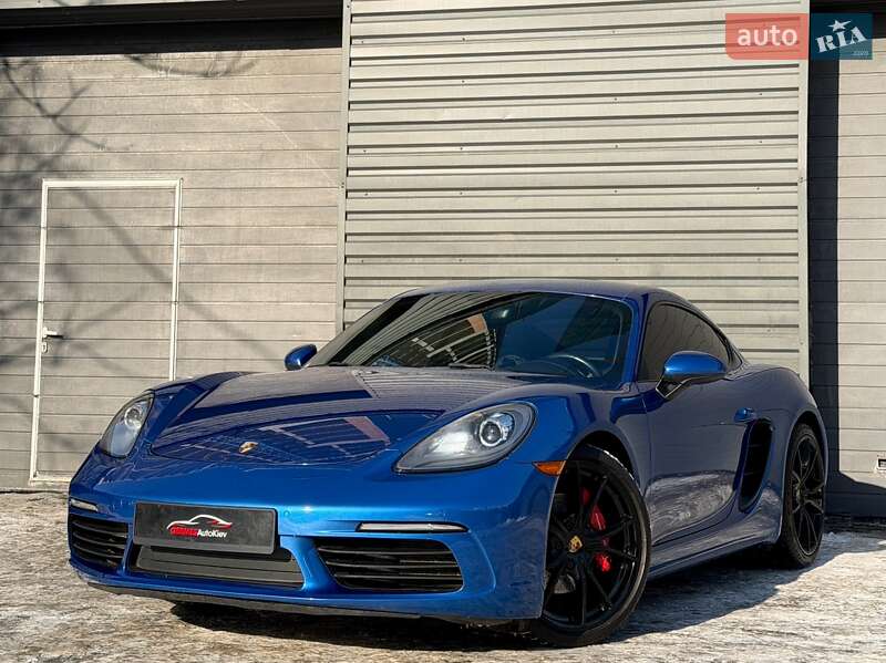 Porsche Cayman 2017
