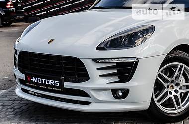 Внедорожник / Кроссовер Porsche Macan 2015 в Киеве