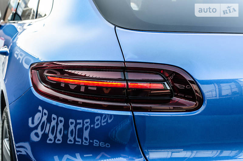 Позашляховик / Кросовер Porsche Macan 2016 в Києві