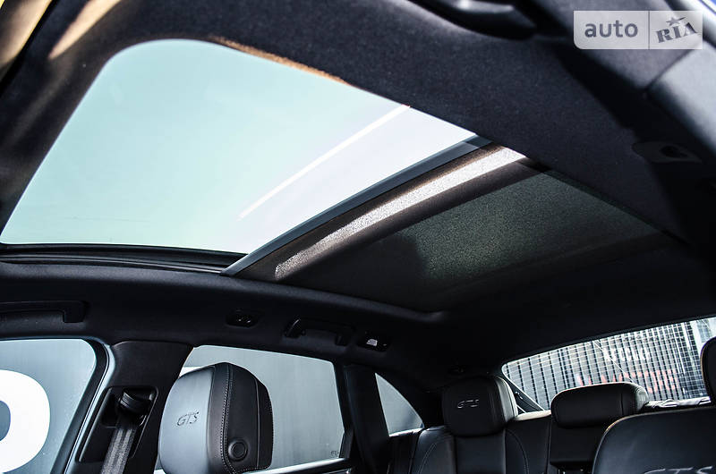 Позашляховик / Кросовер Porsche Macan 2016 в Києві