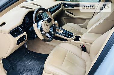 Позашляховик / Кросовер Porsche Macan 2015 в 
