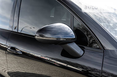 Позашляховик / Кросовер Porsche Macan 2015 в 