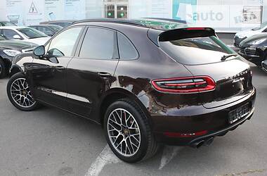 Позашляховик / Кросовер Porsche Macan 2015 в 
