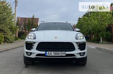 Позашляховик / Кросовер Porsche Macan 2015 в Києві