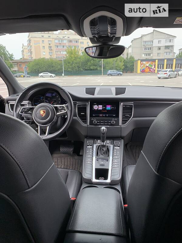 Внедорожник / Кроссовер Porsche Macan 2017 в Киеве