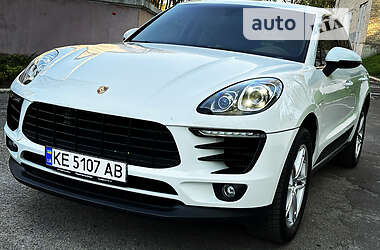 Внедорожник / Кроссовер Porsche Macan 2014 в 