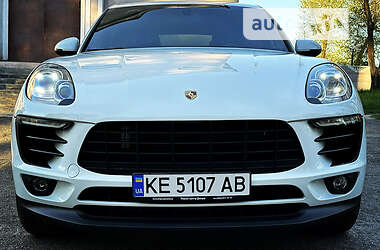 Внедорожник / Кроссовер Porsche Macan 2014 в 