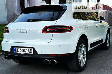 Внедорожник / Кроссовер Porsche Macan 2014 в 