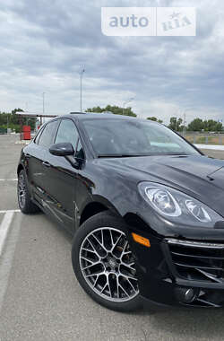 Внедорожник / Кроссовер Porsche Macan 2018 в 