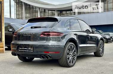 Внедорожник / Кроссовер Porsche Macan 2016 в 
