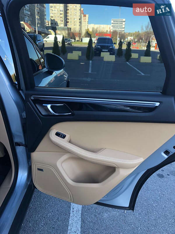 Внедорожник / Кроссовер Porsche Macan 2018 в Львове