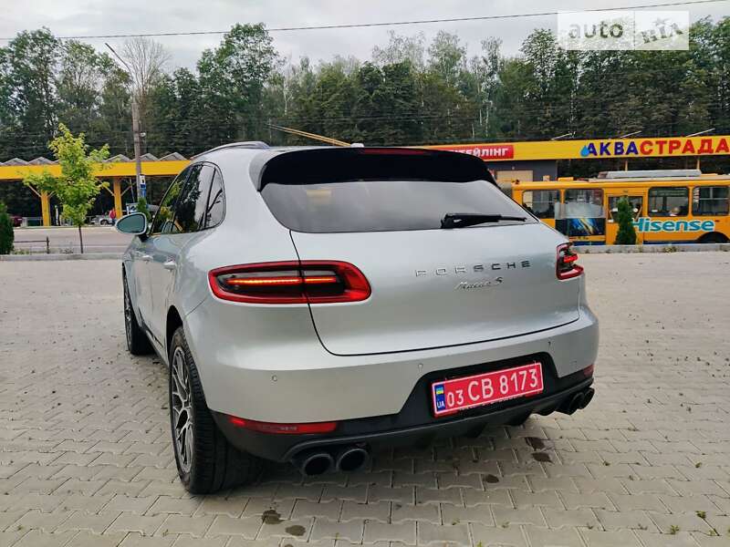 Внедорожник / Кроссовер Porsche Macan 2015 в Киеве фото 4 Внедорожник / Кроссовер Porsche Macan 2015 в Киеве